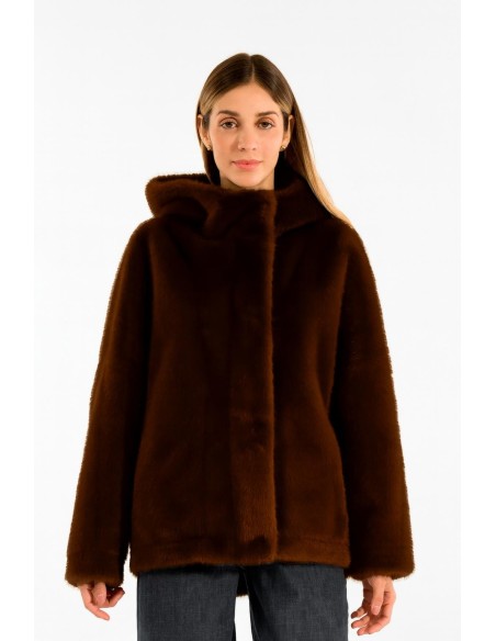 Kimono de pelo com capuz Kontatto