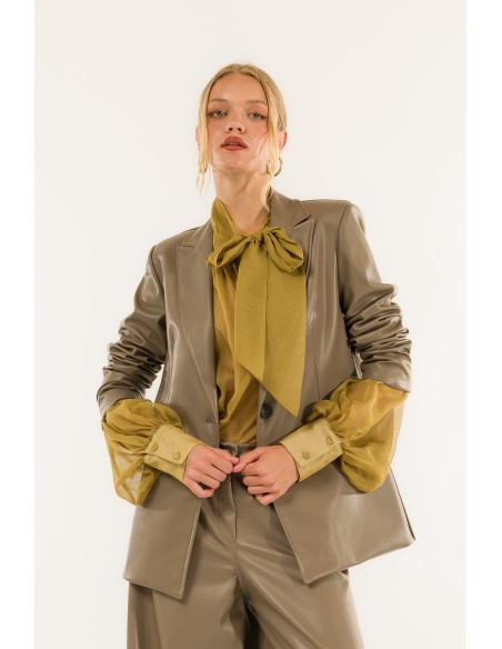 Blazer em pele sintética Kontatto