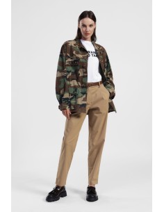 Calças Chino Fit com cinto decorativo e lapela Dixie