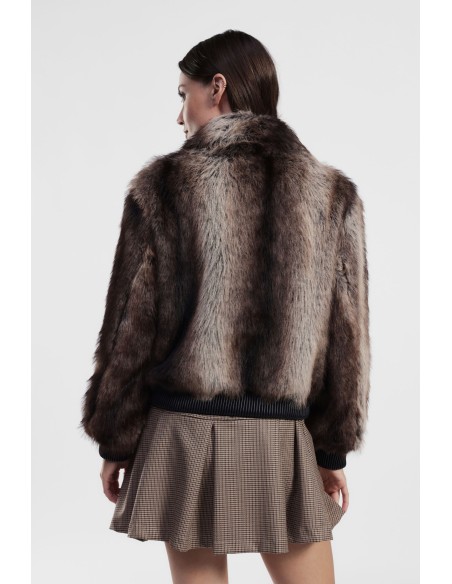 Calção de pelo ecológico com fecho de correr e rebordo canelado Dixie