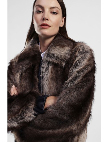 Calção de pelo ecológico com fecho de correr e rebordo canelado Dixie