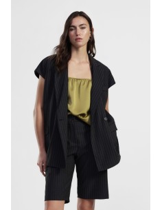 Calções às riscas com pormenor de botões e bolsos Dixie