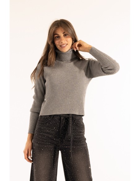 Gola alta com nervuras Kontatto