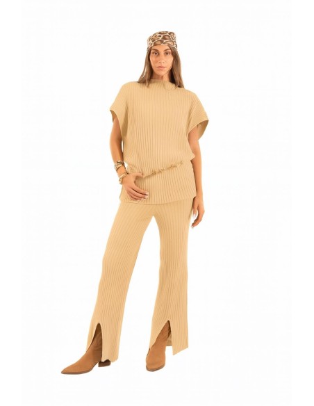 Calças com fendas com nervuras Kontatto