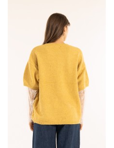 Manga de camisola e bolso de renda Kontatto 2