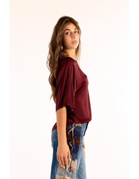 T-Shirt de cetim sobre Kontatto