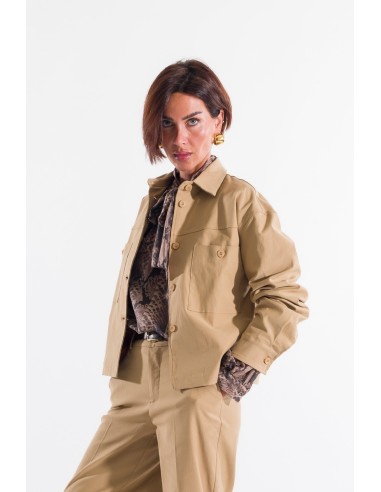 Sobre a camisa Kontatto