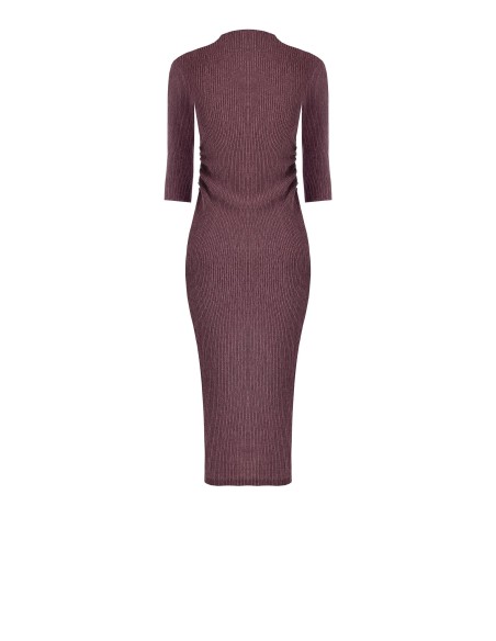 Vestido Tubinho Em Tecido Gofrado Com Nervuras Franzido Nas Ancas Rinascimento