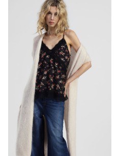 Top com Alças Finas e Detalhes em Renda Dixie