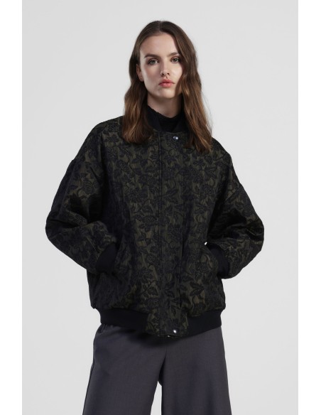 Bomber com Estampa Floral e Borda Canelada Dixie