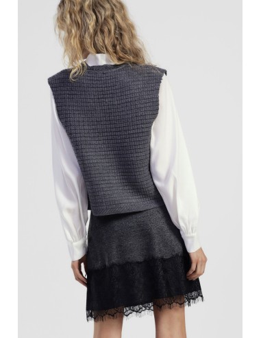 Colete Curto Estruturado com Fecho de Laço Dixie