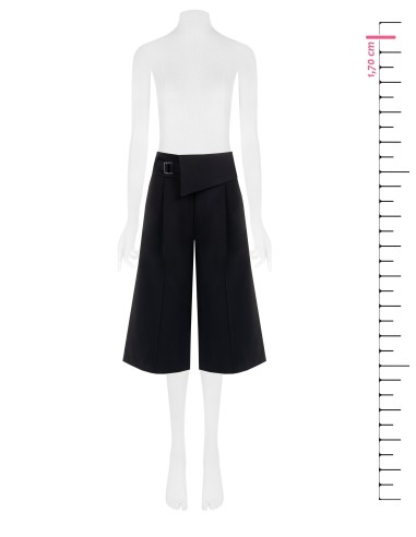 Bermuda com pinças e cinto coordenado Rinascimento