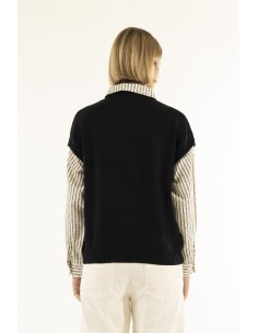 Gola redonda com camisa às riscas e corações Kontatto 2