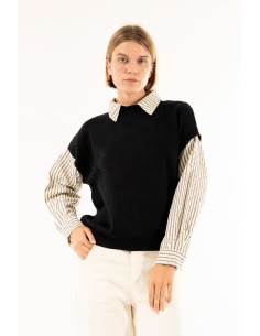 Gola redonda com camisa às riscas e corações Kontatto