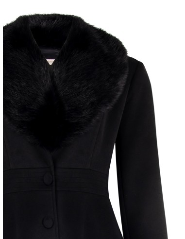 Casaco Curvy Médio Rodado em Veludo com Bolsos Laterais e Pele Sintética Removível Rinascimento Curvy