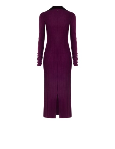 Vestido Longo Justo em Malha Canelada com Decote em V e Gola em Raso Rinascimento