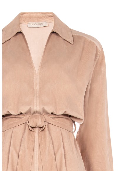 Vestido Curto em Veludo Cotelê com Decote em V e Bolsos Rinascimento