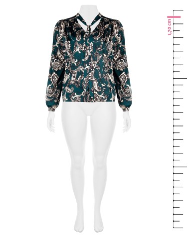 Blusa Curvy ampla e fluida em cetim com estampado paisley e laço Rinascimento Curvy