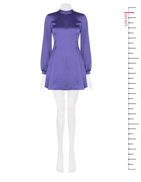 Vestido curto com saia rodada em cetim e costas descobertas Rinascimento