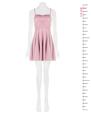 Vestido Curto Rodado em Tule e Renda Rinascimento