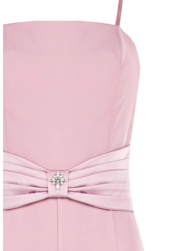 Macacão Flare Com Faixa Em Cetim E Detalhe De Jóia Rinascimento