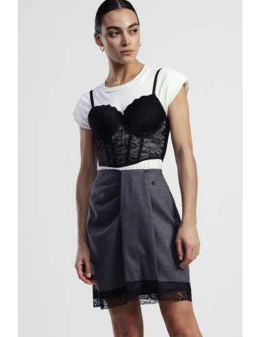 T-shirt de mangas curtas com bustiê em renda e cordões Dixie