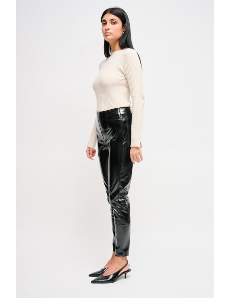 Calças em Vinil Maryley