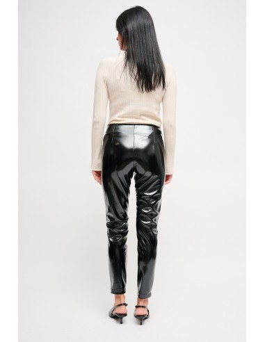 Calças em Vinil Maryley