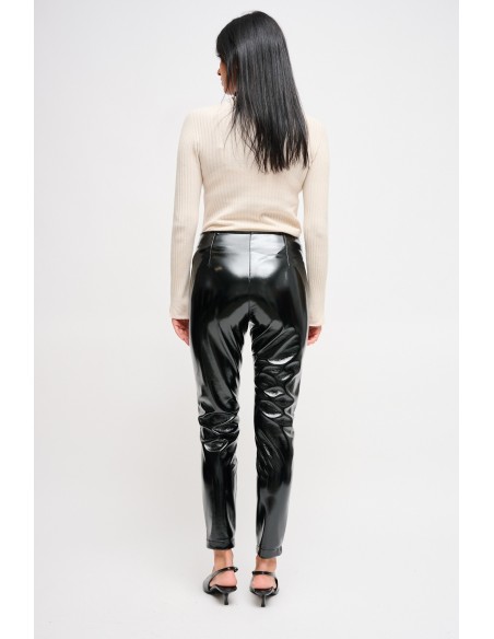 Calças em Vinil Maryley