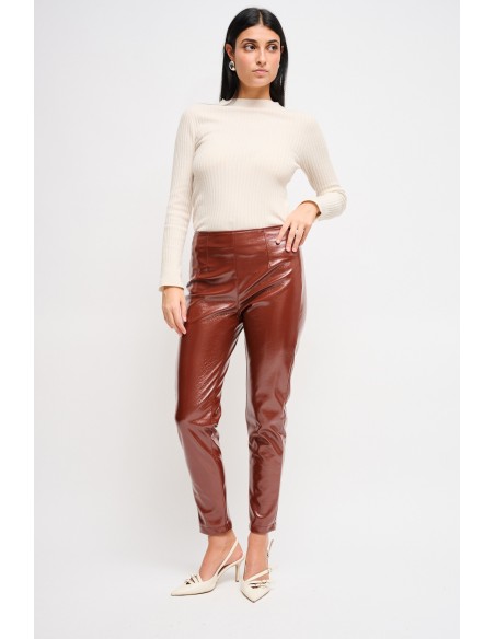 Calças em Vinil Maryley