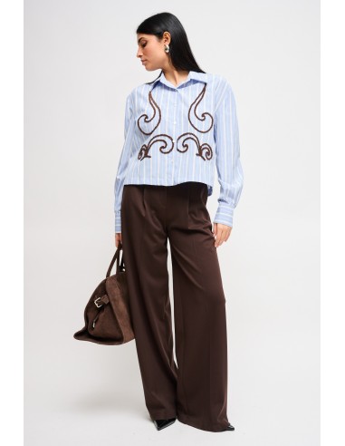 Camisa Bastoncino Cropped com Bordados Maryley