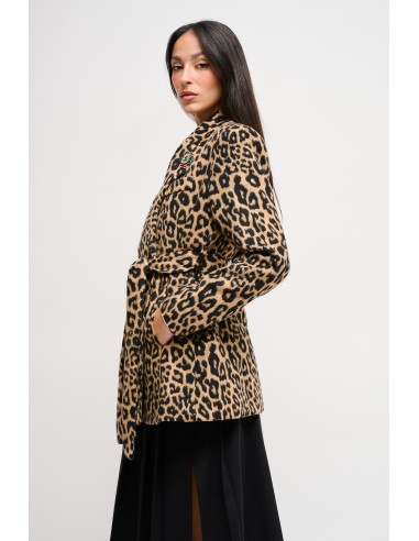 Casaco com estampa de leopardo e faixa Maryley