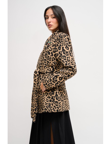 Casaco com estampa de leopardo e faixa Maryley