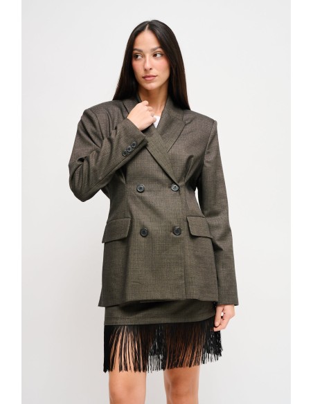 Blazer cruzado com ombreiras Maryley