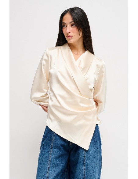 Blusa com barra assimétrica Maryley