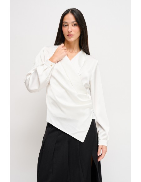 Blusa com bainha assimétrica Maryley