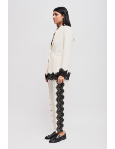 Conjunto: blazer de um só abotoamento e calças cigarrete com renda Maryley 2