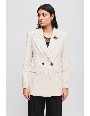 Blazer riscado com broche Maryley