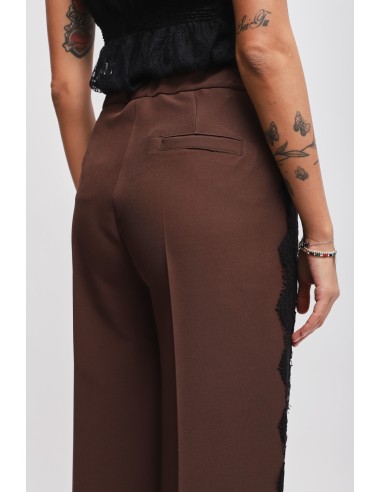 Conjunto casaco de duplo peito e calças palazzo com renda Maryley