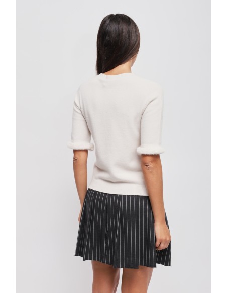 Blusa de Mangas Curtas com Detalhe em Pêlo Sintético Maryley