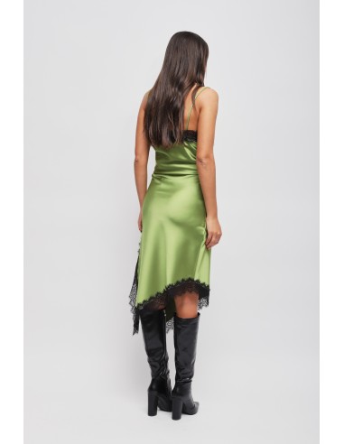 Saia em Cetim com Barra Assimétrica e Renda Maryley