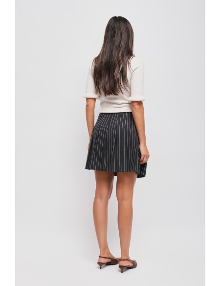 Minissaia risca-de-giz plissada com cinturinhos Maryley