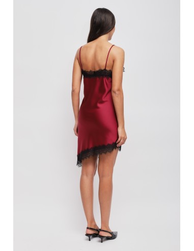 Vestido em Cetim Assimétrico com Renda Maryley