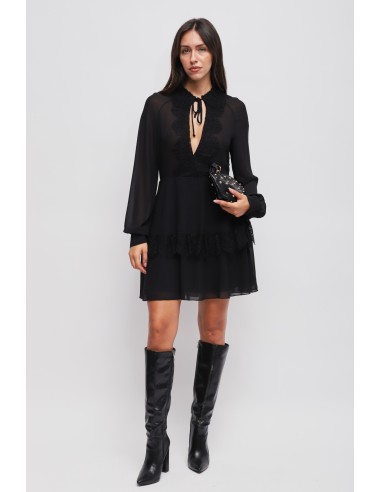 Vestido Curto Com Renda Maryley
