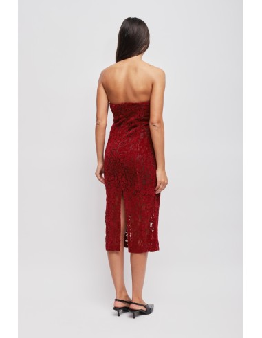 Vestido em renda sem alças com strass Maryley
