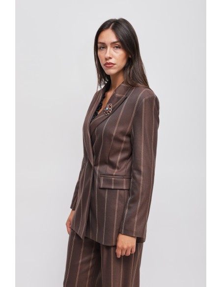 Blazer Cruzado Risca-de-Giz com Broche Maryley
