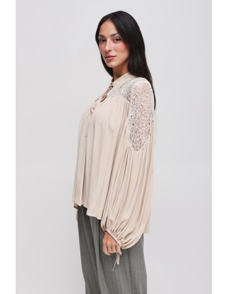 Blusa em viscose com laço Maryley