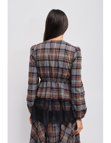 Blusa Xadrez com Detalhes em Renda Maryley