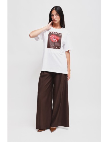 T-Shirt em algodão com estampa e strass Maryley
