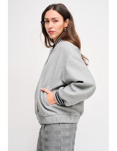 Bomber com Detalhe de Joia Maryley